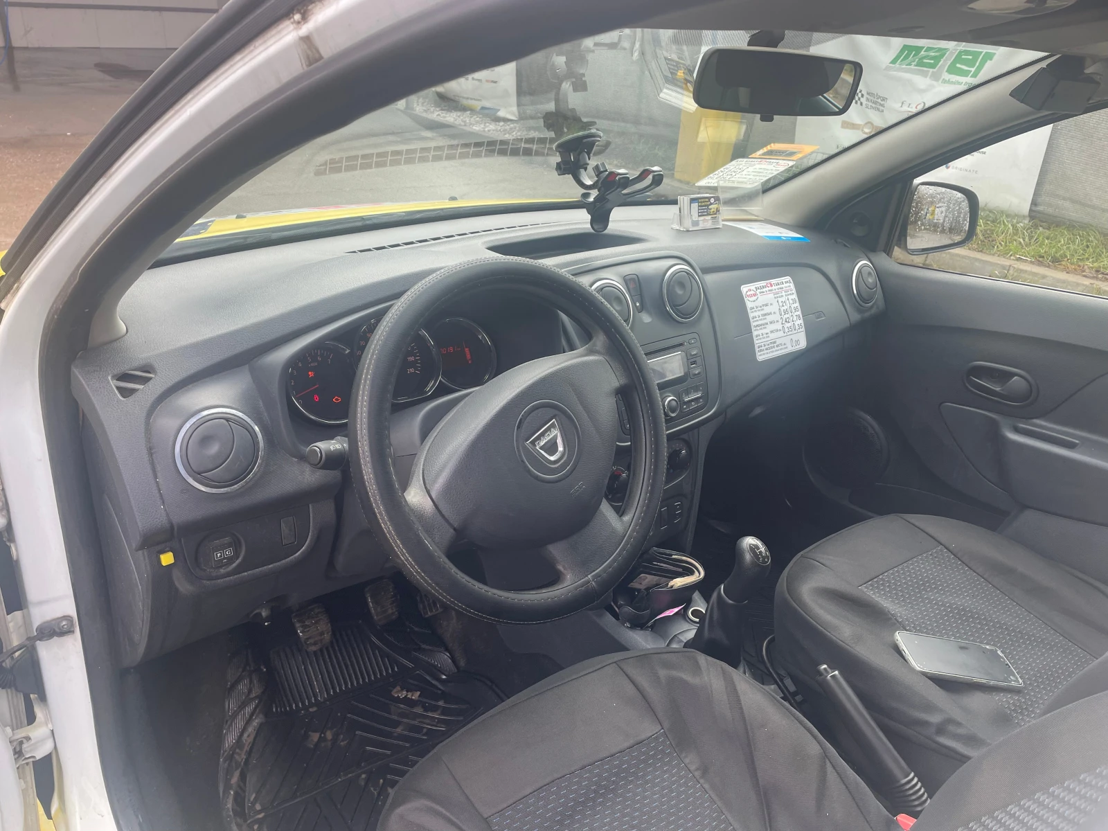 Dacia Sandero 1.2 LPG, снимка 7 - Автомобили и джипове - 56186389