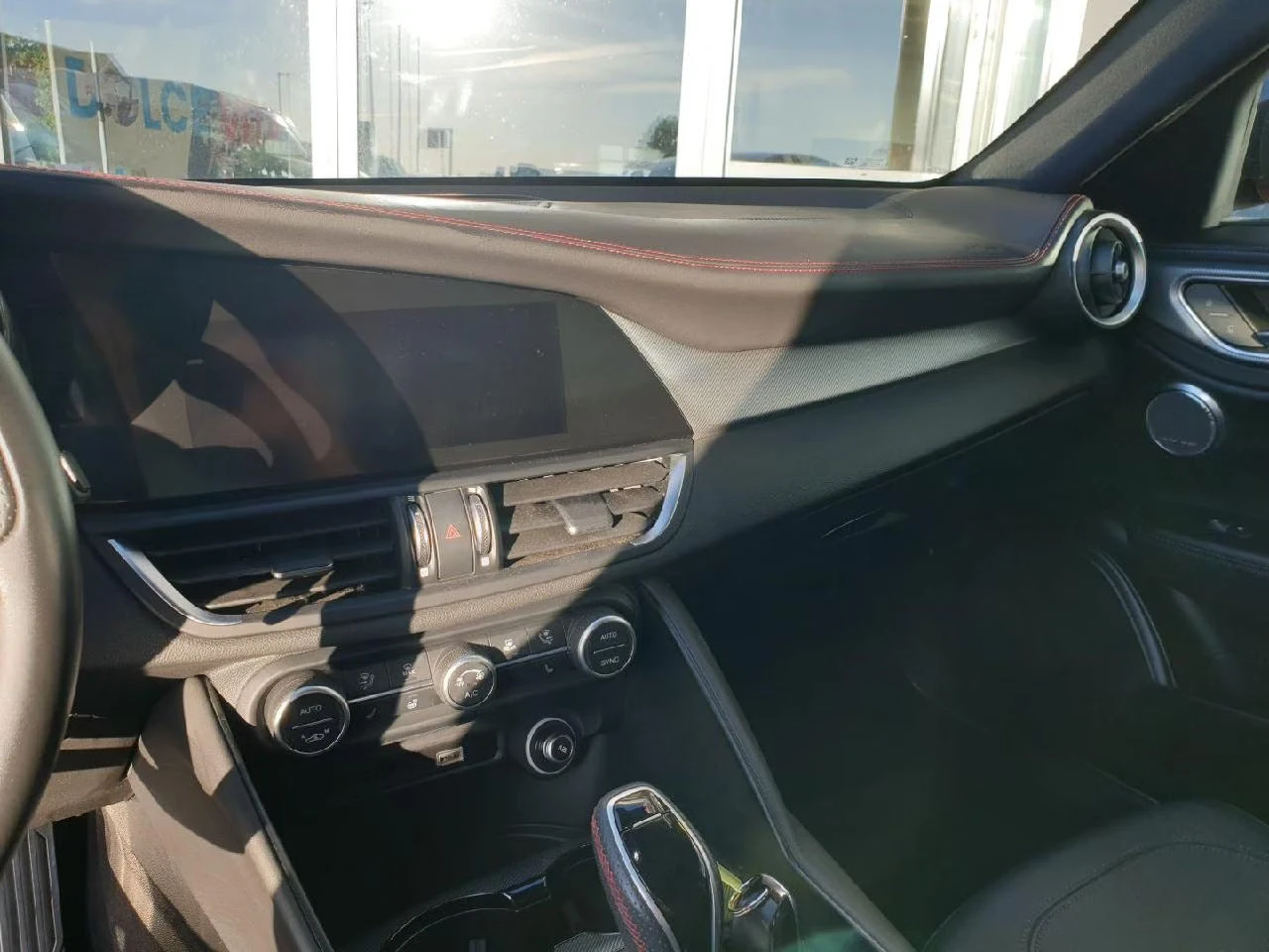 Alfa Romeo Giulia COMPETIZIONE/Q4/280HP/CAM/905z, снимка 10 - Автомобили и джипове - 56200634