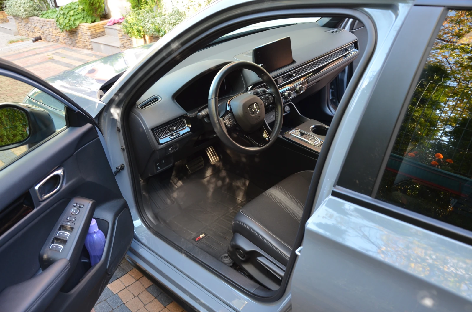 Honda Civic e:Hev, снимка 9 - Автомобили и джипове - 56264819
