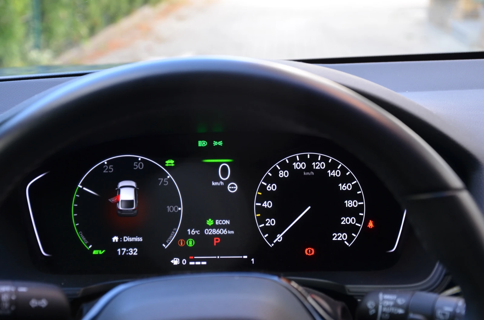 Honda Civic e:Hev, снимка 6 - Автомобили и джипове - 56264819