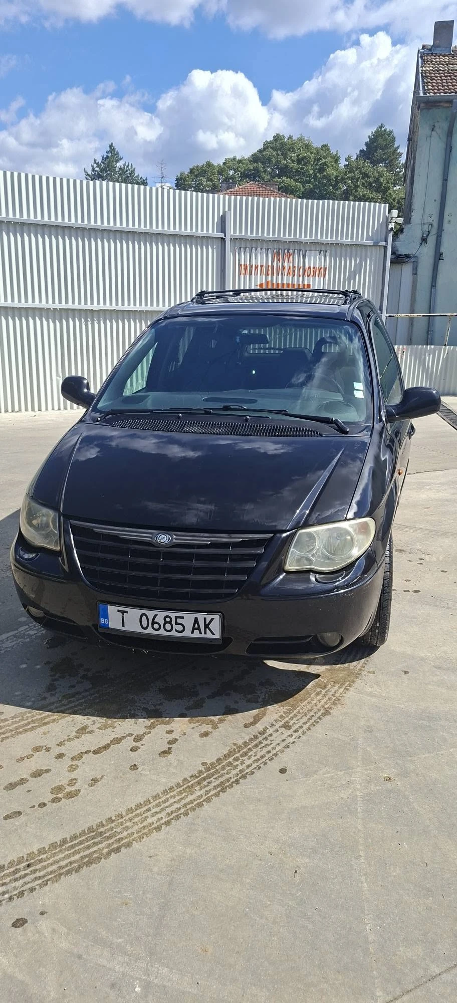 Chrysler Voyager 2.6, снимка 2 - Автомобили и джипове - 56299787