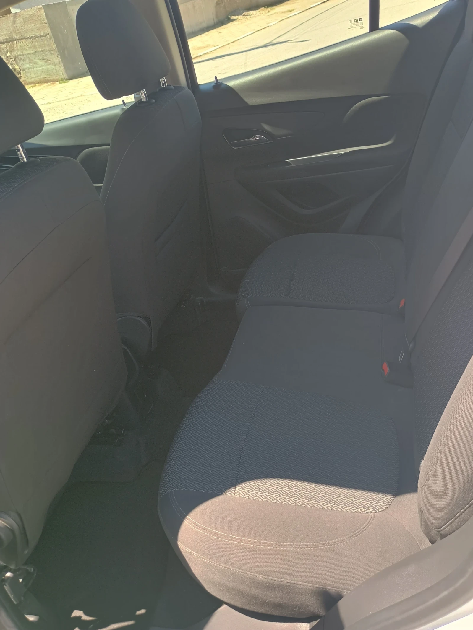 Opel Mokka X 1.6 дизел, снимка 13 - Автомобили и джипове - 56571763