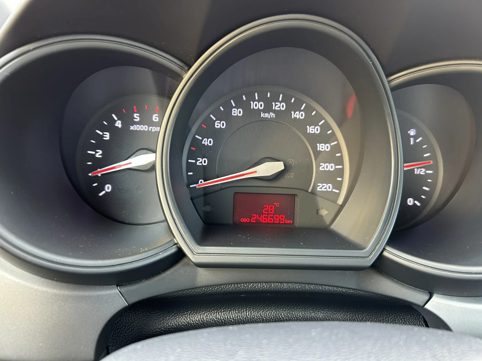 Kia Rio EcoDynamics, снимка 14 - Автомобили и джипове - 56465340