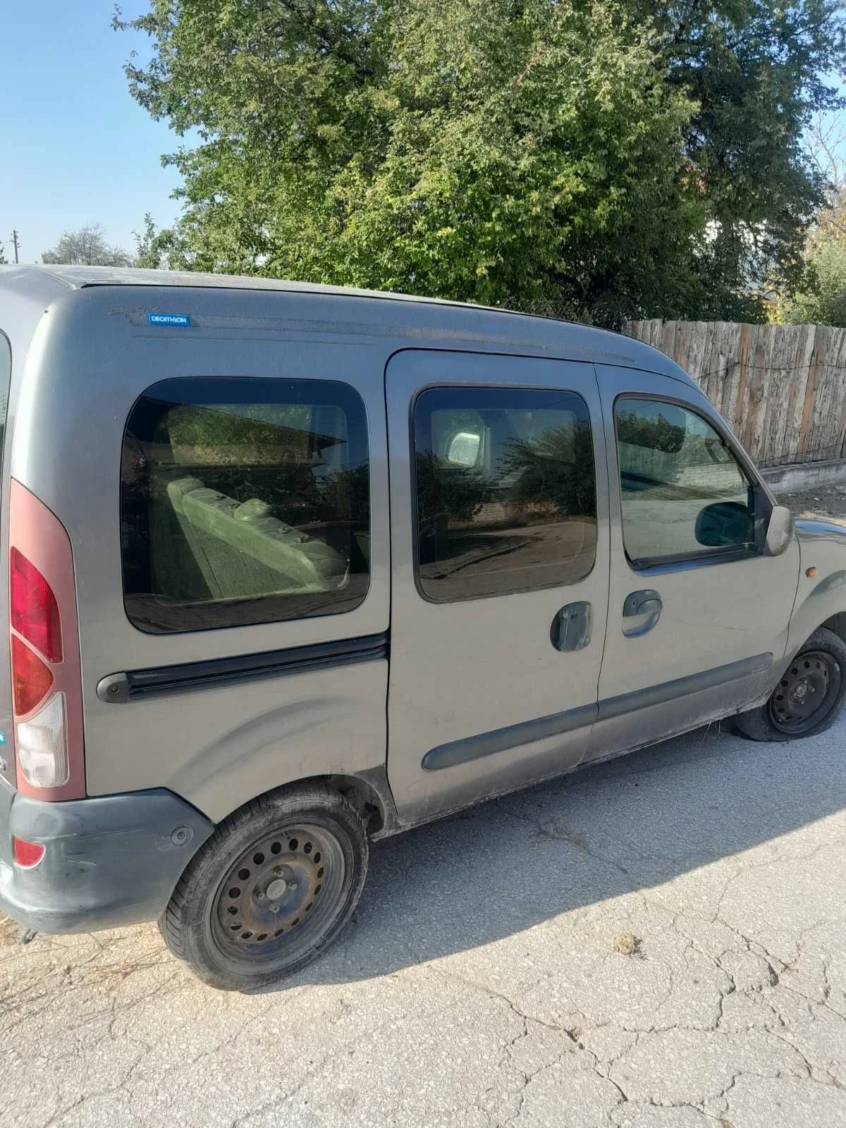 Renault Kangoo 1.4, снимка 6 - Автомобили и джипове - 56596824