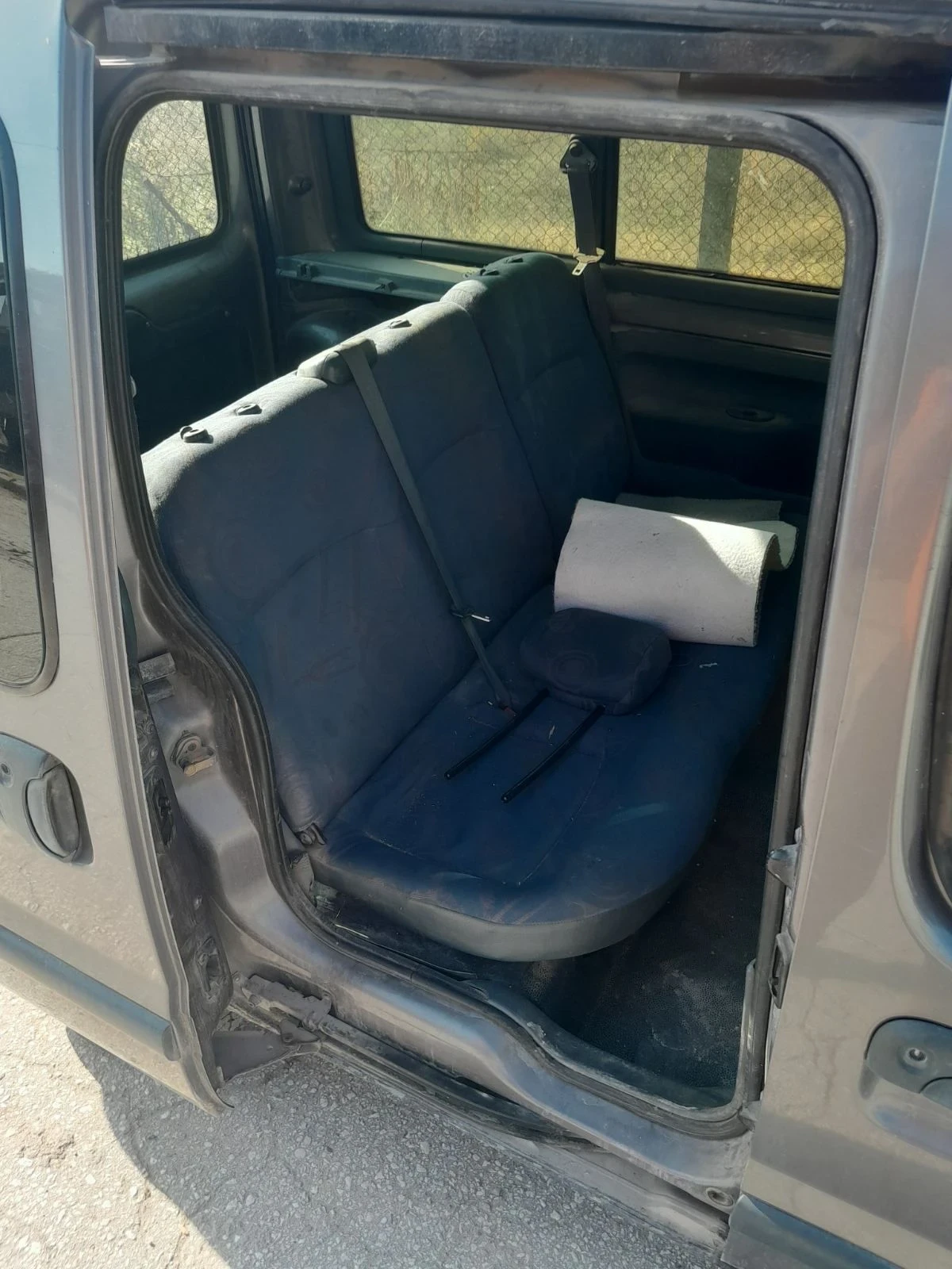 Renault Kangoo 1.4, снимка 2 - Автомобили и джипове - 56596824