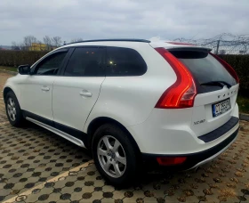 Volvo XC60 2.4d3 AWD 4X4 , снимка 3