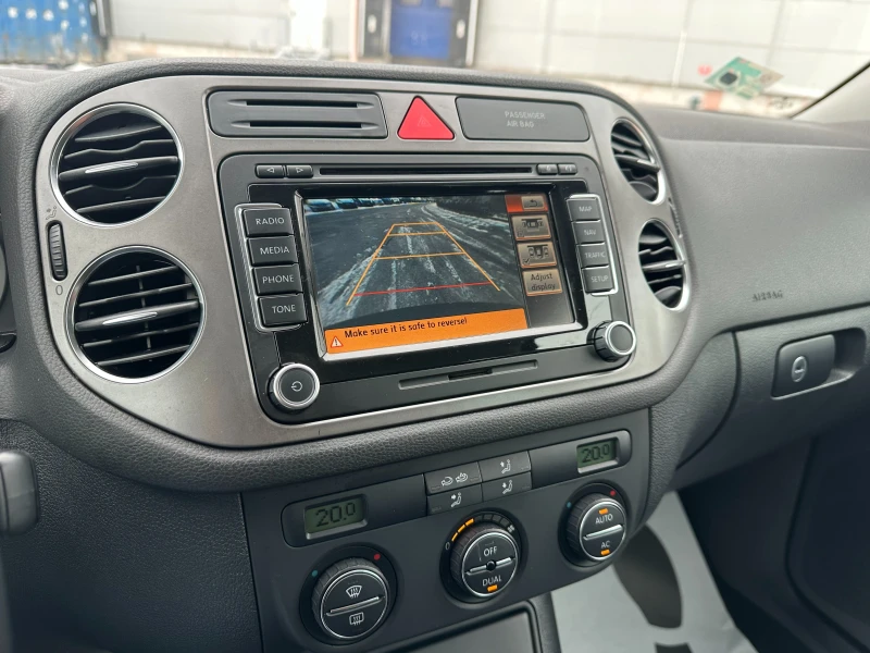 VW Tiguan 2.0i 200 к.с. , снимка 12 - Автомобили и джипове - 53033893