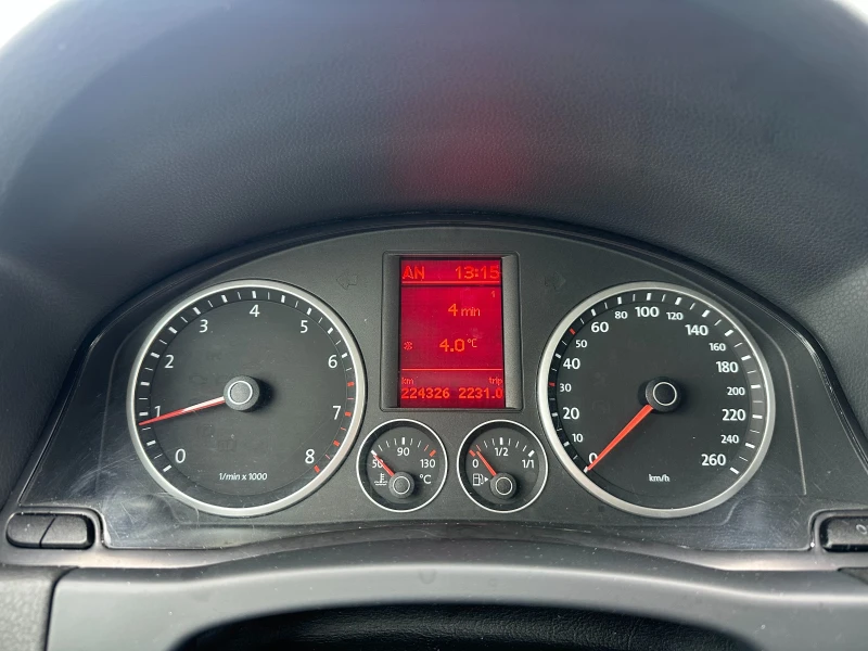 VW Tiguan 2.0i 200 к.с. , снимка 13 - Автомобили и джипове - 53033893