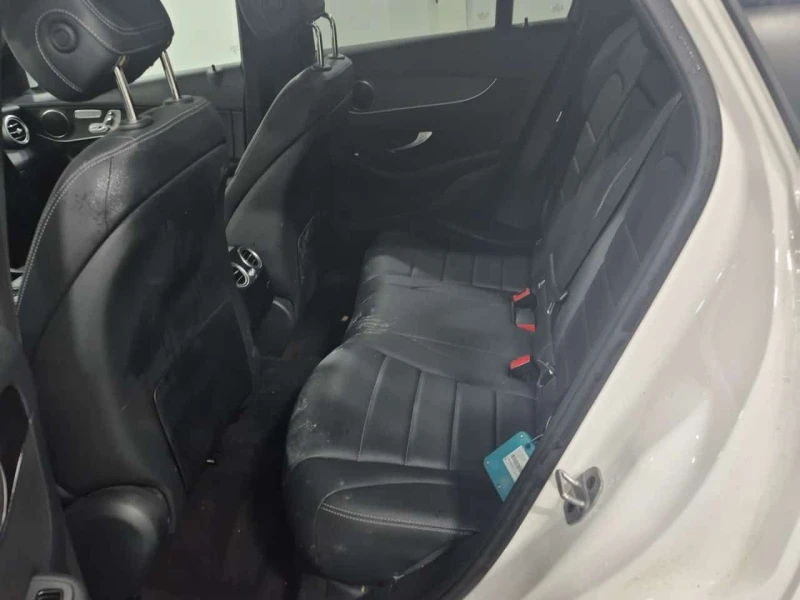 Mercedes-Benz GLC 300 4MATIC | PANO | 360  | KEYLESS | ПОДГРЕВИ | CARFAX, снимка 12 - Автомобили и джипове - 53580725
