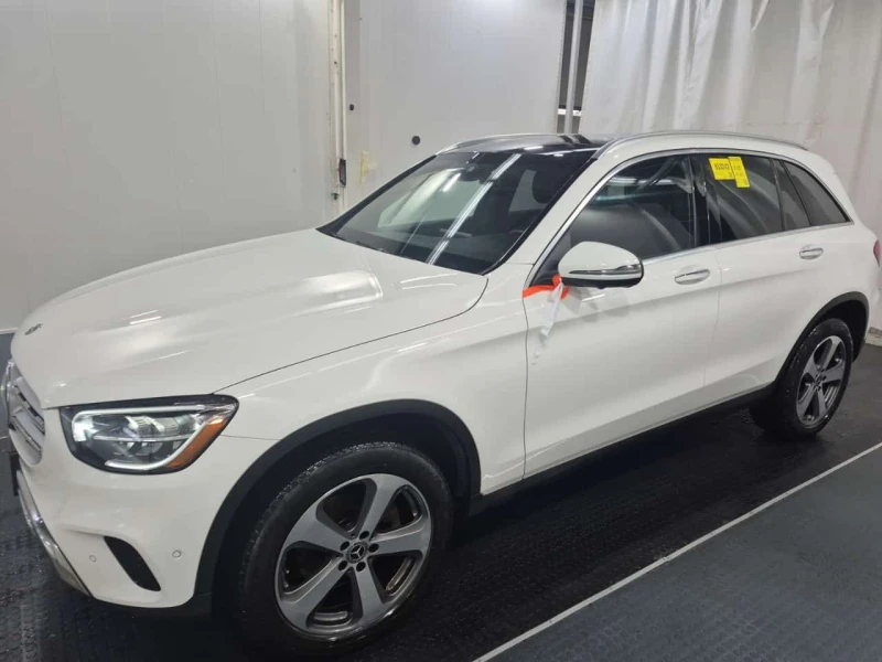 Mercedes-Benz GLC 300 4MATIC | PANO | 360  | KEYLESS | ПОДГРЕВИ | CARFAX