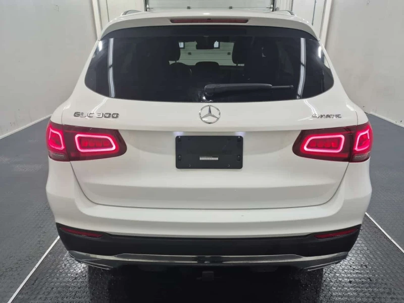 Mercedes-Benz GLC 300 4MATIC | PANO | 360  | KEYLESS | ПОДГРЕВИ | CARFAX, снимка 6 - Автомобили и джипове - 53580725