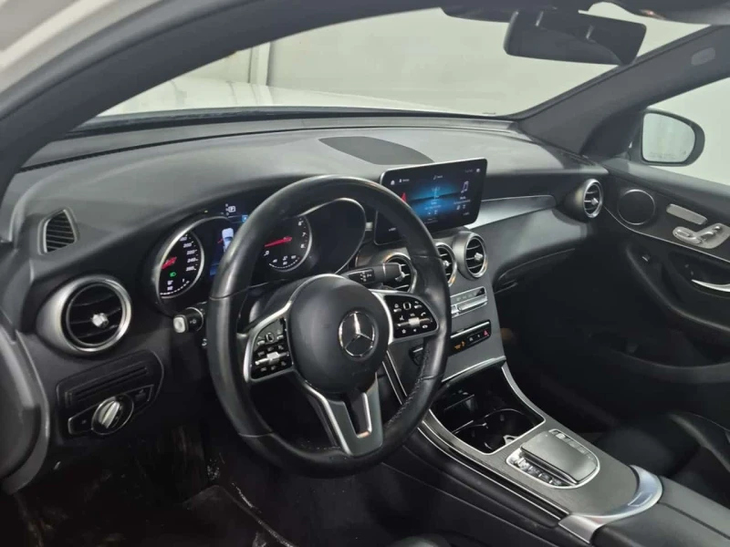 Mercedes-Benz GLC 300 4MATIC | PANO | 360  | KEYLESS | ПОДГРЕВИ | CARFAX, снимка 9 - Автомобили и джипове - 53580725