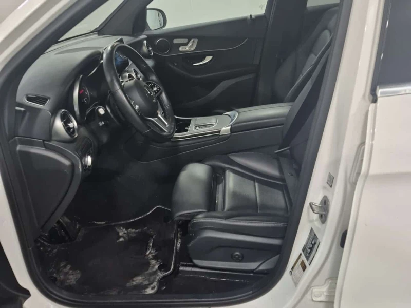 Mercedes-Benz GLC 300 4MATIC | PANO | 360  | KEYLESS | ПОДГРЕВИ | CARFAX, снимка 5 - Автомобили и джипове - 53580725