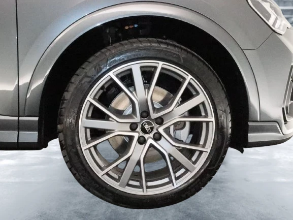Audi Q3 40 TDI Quattro S-line = NEW = Гаранция - изображение 5