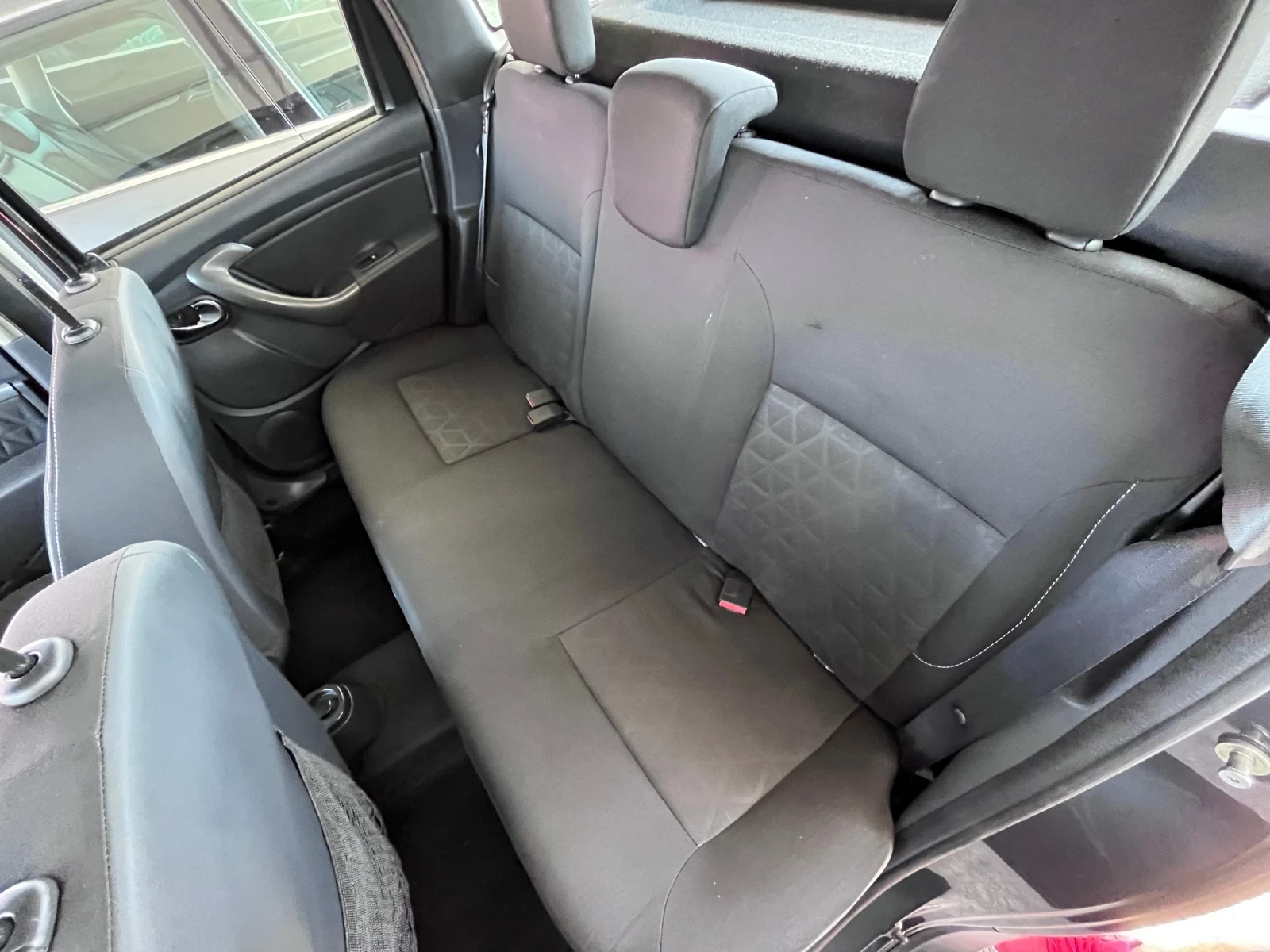 Dacia Duster 1.5DCI / Ambience / Facelift  | Mobile.bg   14