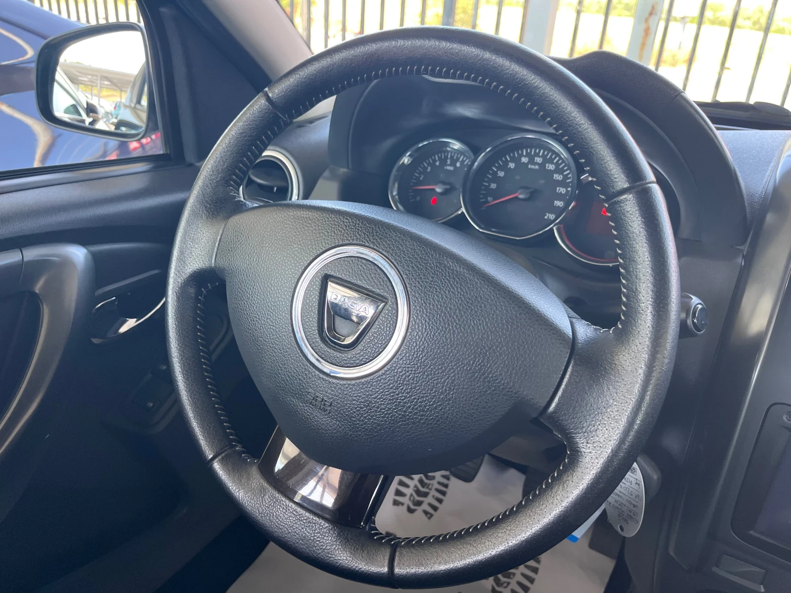 Dacia Duster 1.5DCI / Ambience / Facelift  - изображение 10