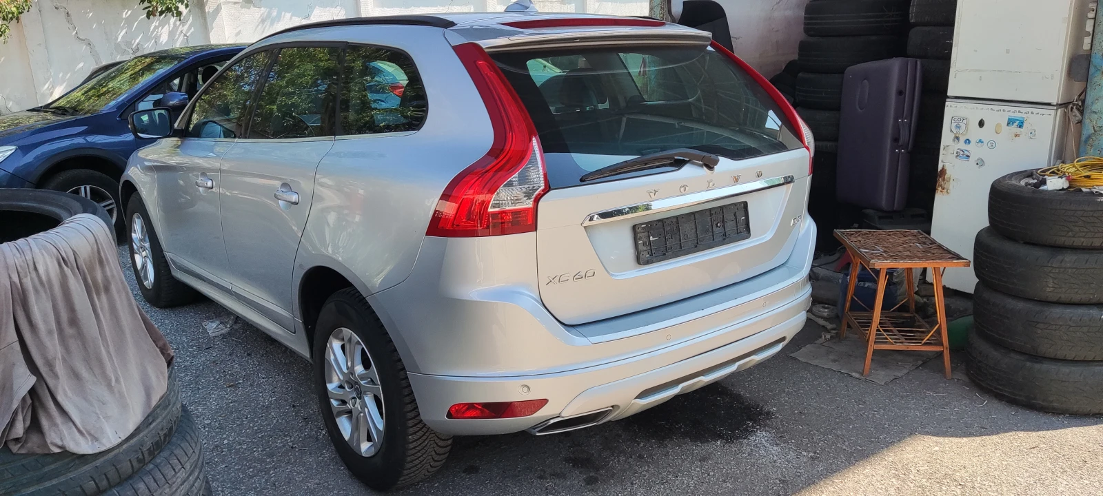 Volvo XC60 2.0d - изображение 7