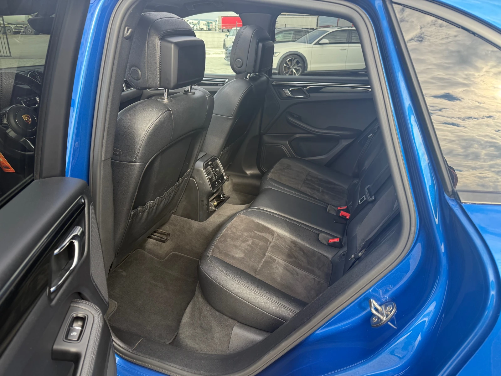 Porsche Macan 3.0 i  | Mobile.bg   11