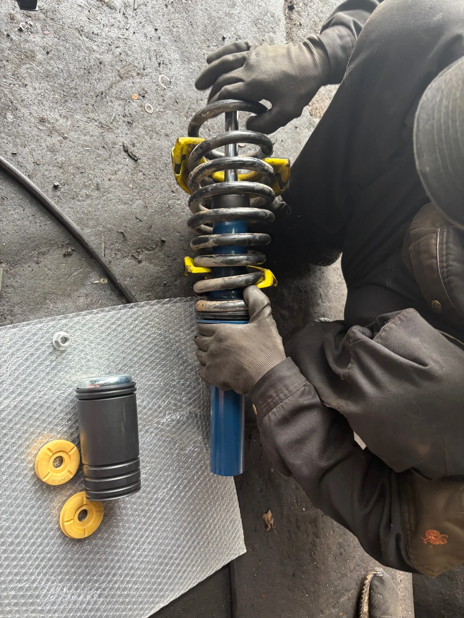 BMW X5 4.8 - изображение 7