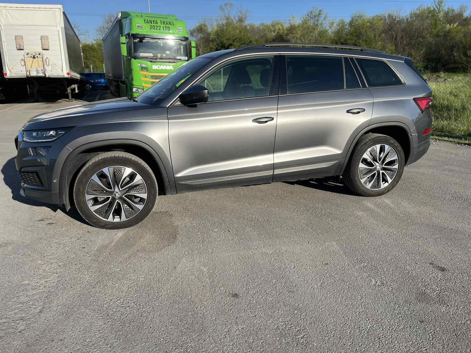 Skoda Kodiaq 2.0 TDI Facelift 4x4 ЛИЗИНГ, снимка 3 - Автомобили и джипове - 54384333