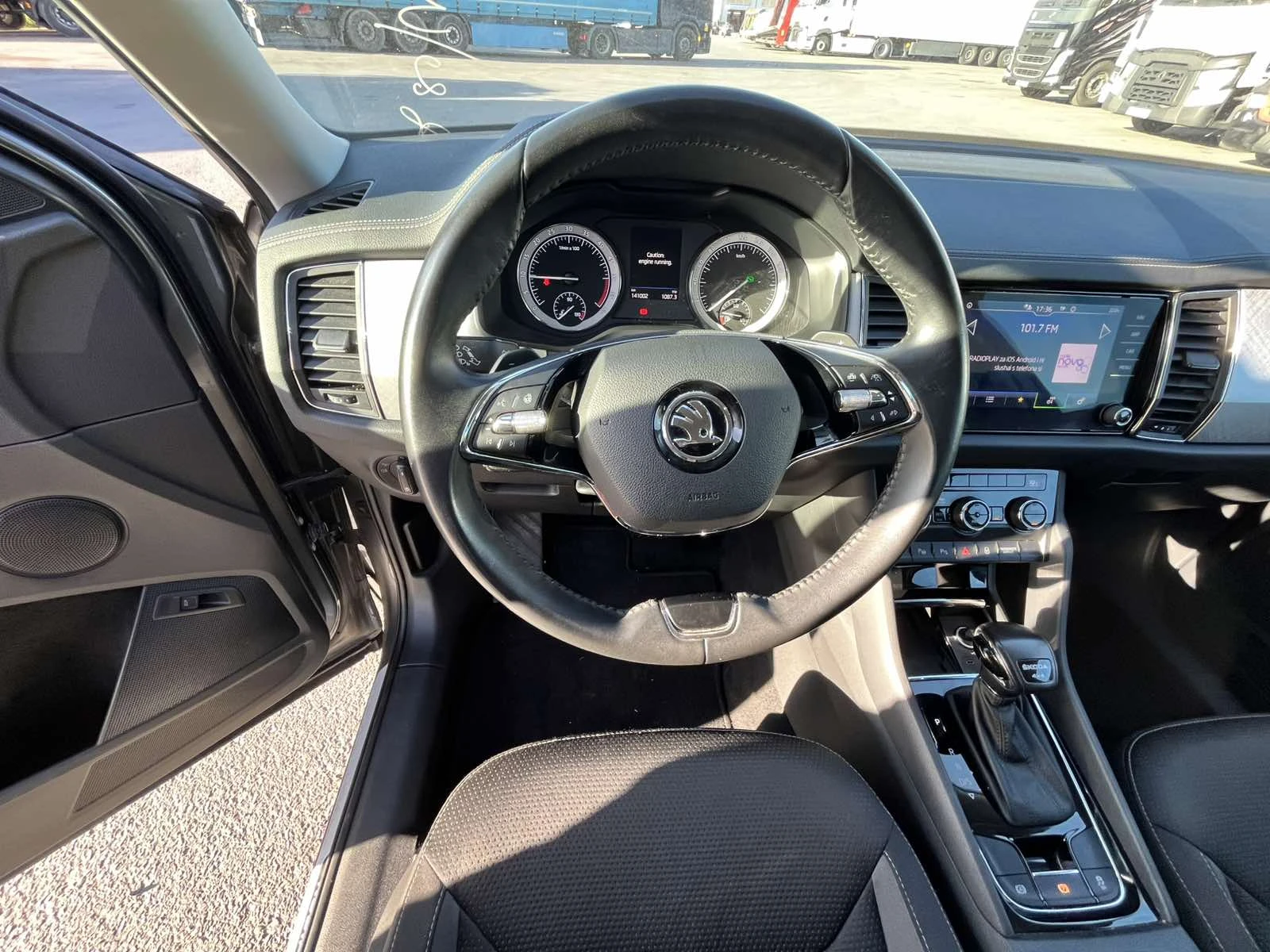 Skoda Kodiaq 2.0 TDI Facelift 4x4 ЛИЗИНГ, снимка 13 - Автомобили и джипове - 54384333