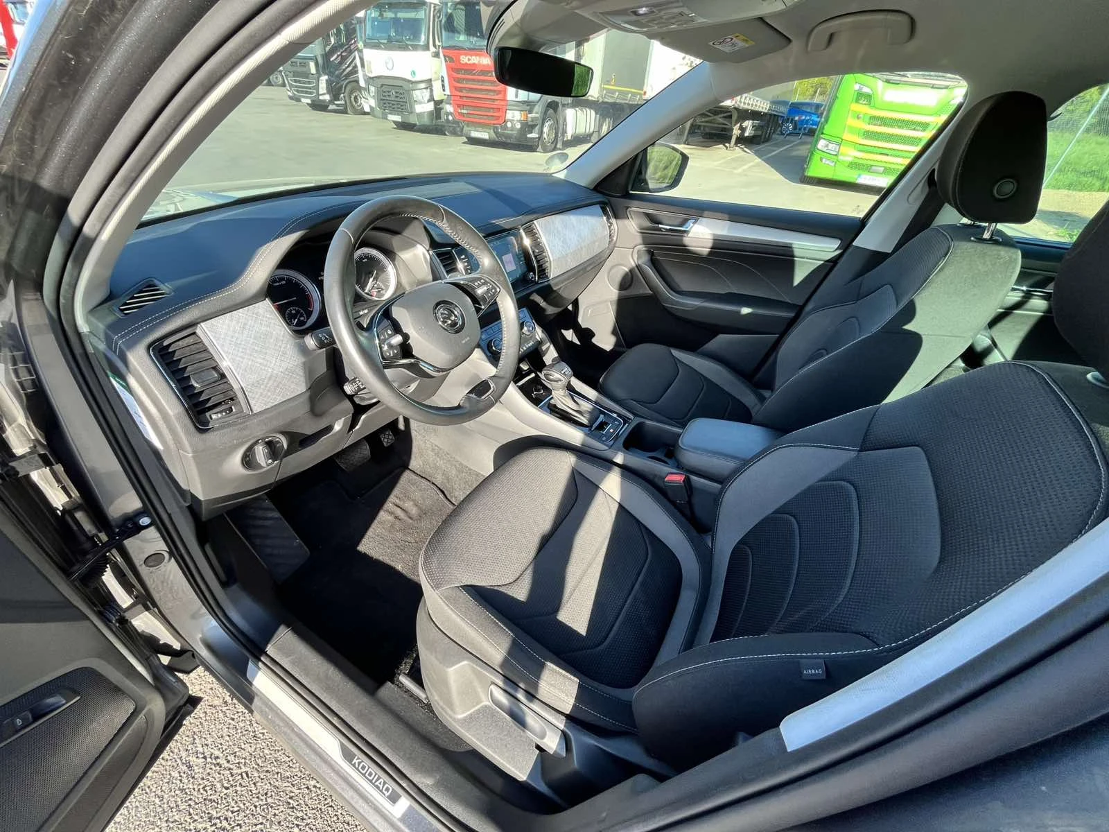 Skoda Kodiaq 2.0 TDI Facelift 4x4 ЛИЗИНГ, снимка 8 - Автомобили и джипове - 54384333