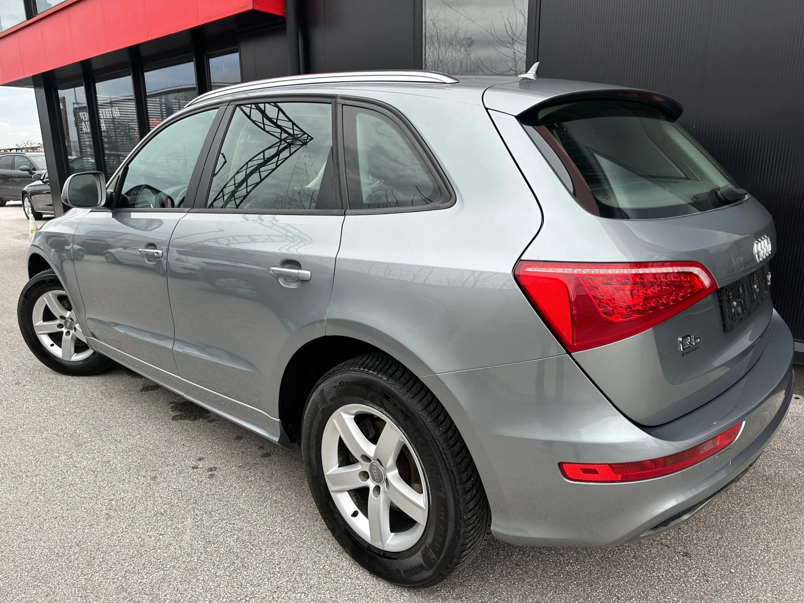 Audi Q5 2, 0tgi S-line, Led, Kожен Сал.Kameра.Сервиз. Исто - изображение 4