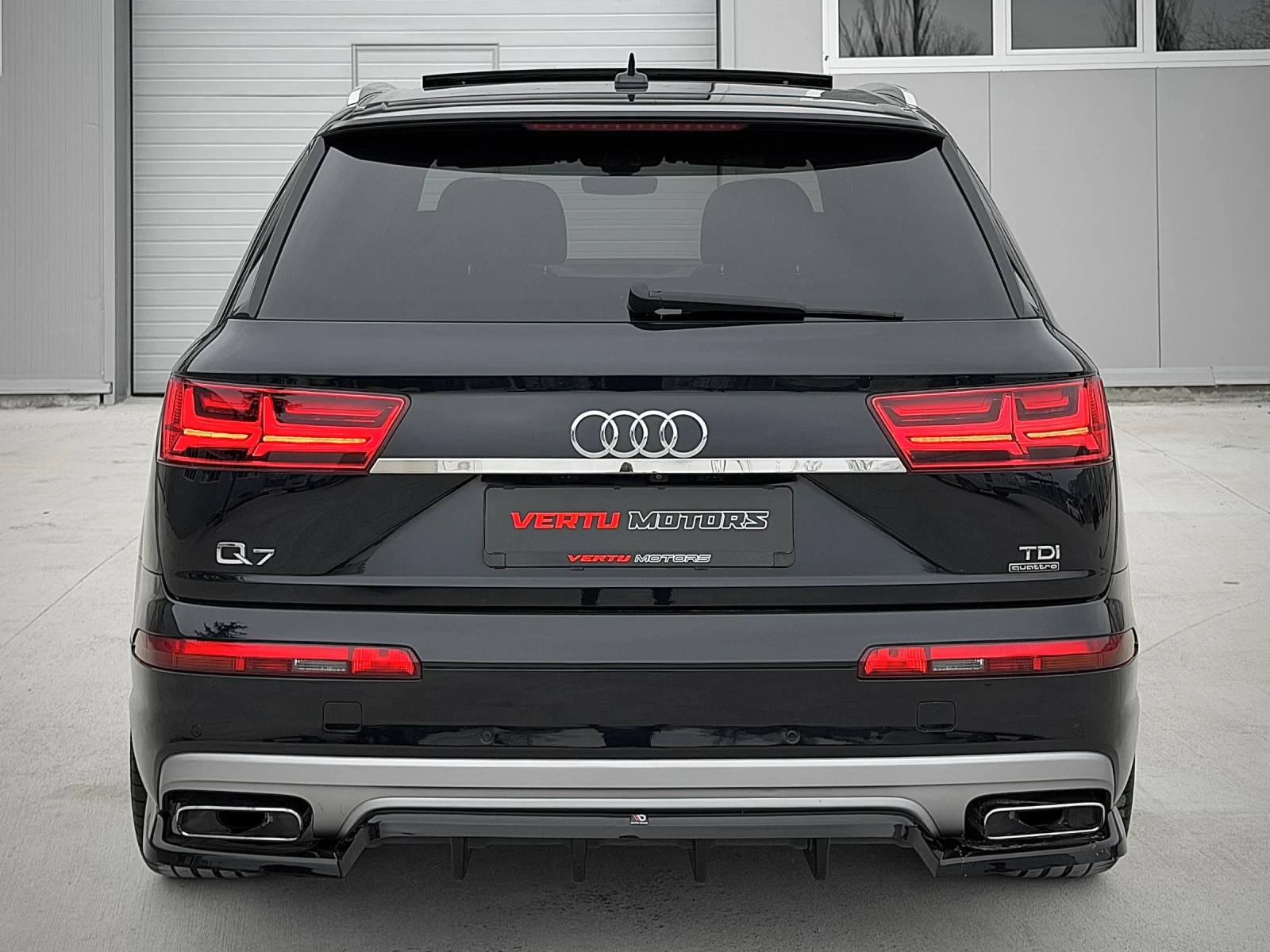 Audi Q7 3.0TDI/ 6+ 1/ PANO/ 3xTV/ 3xS-Line/ FULL LED, снимка 4 - Автомобили и джипове - 53739199