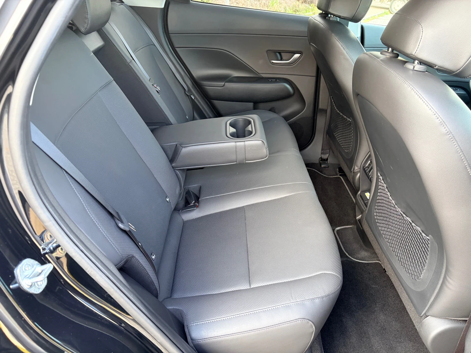 Hyundai Kona /2000km/!!!NEW LIMITED MODEL!!! 65kw 218kc FUL!!!, снимка 15 - Автомобили и джипове - 54230218