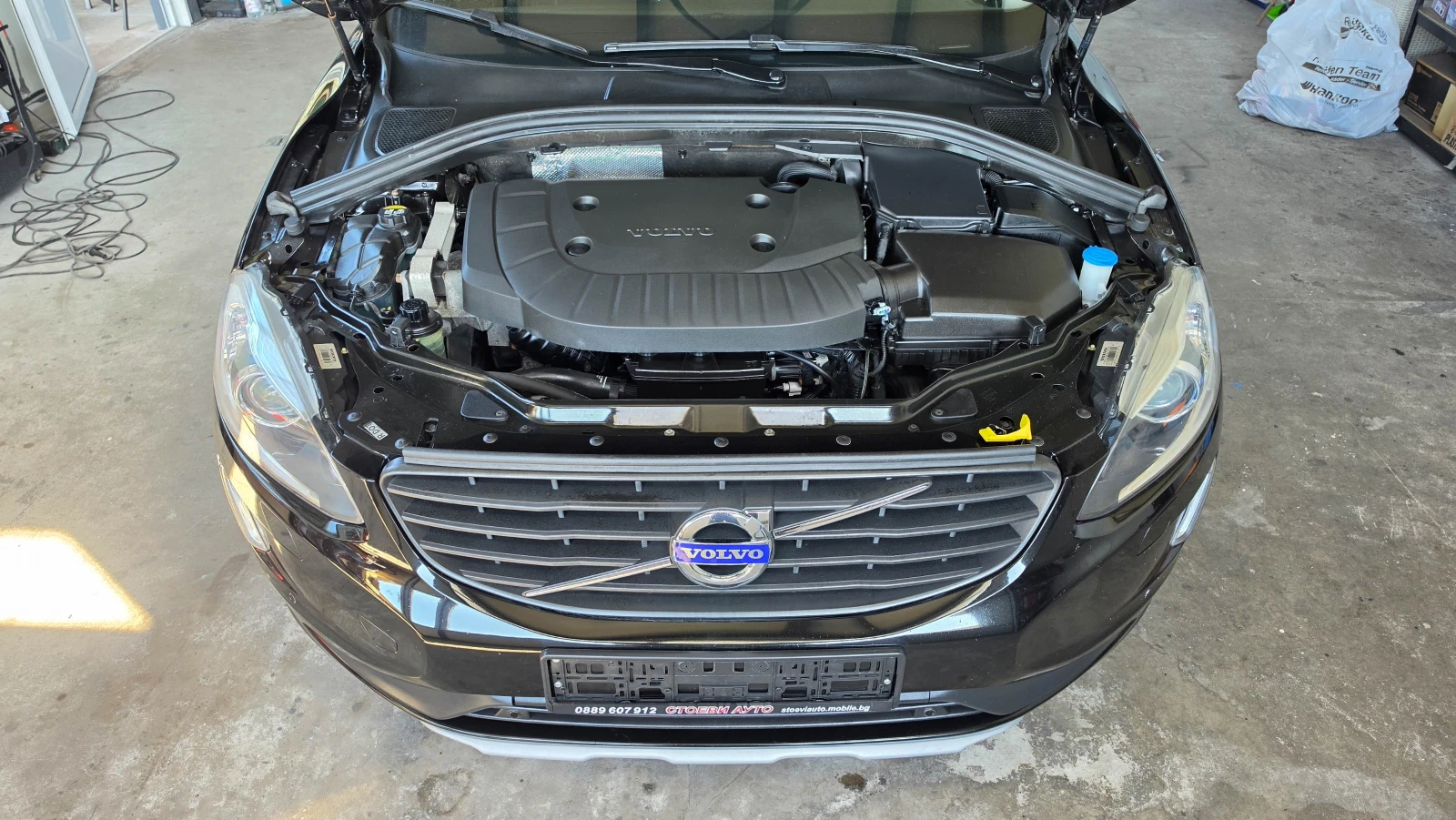 Volvo XC60 2.4* D4* 190кс* 4х4* , снимка 17 - Автомобили и джипове - 54374752
