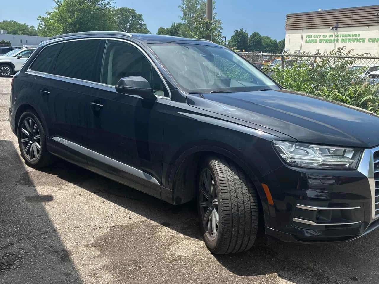 Audi Q7 * 3.0T Technik * CARFAX * БЕЗ ПЪРВОНАЧАЛНА ВНОСКА, снимка 3 - Автомобили и джипове - 54891116