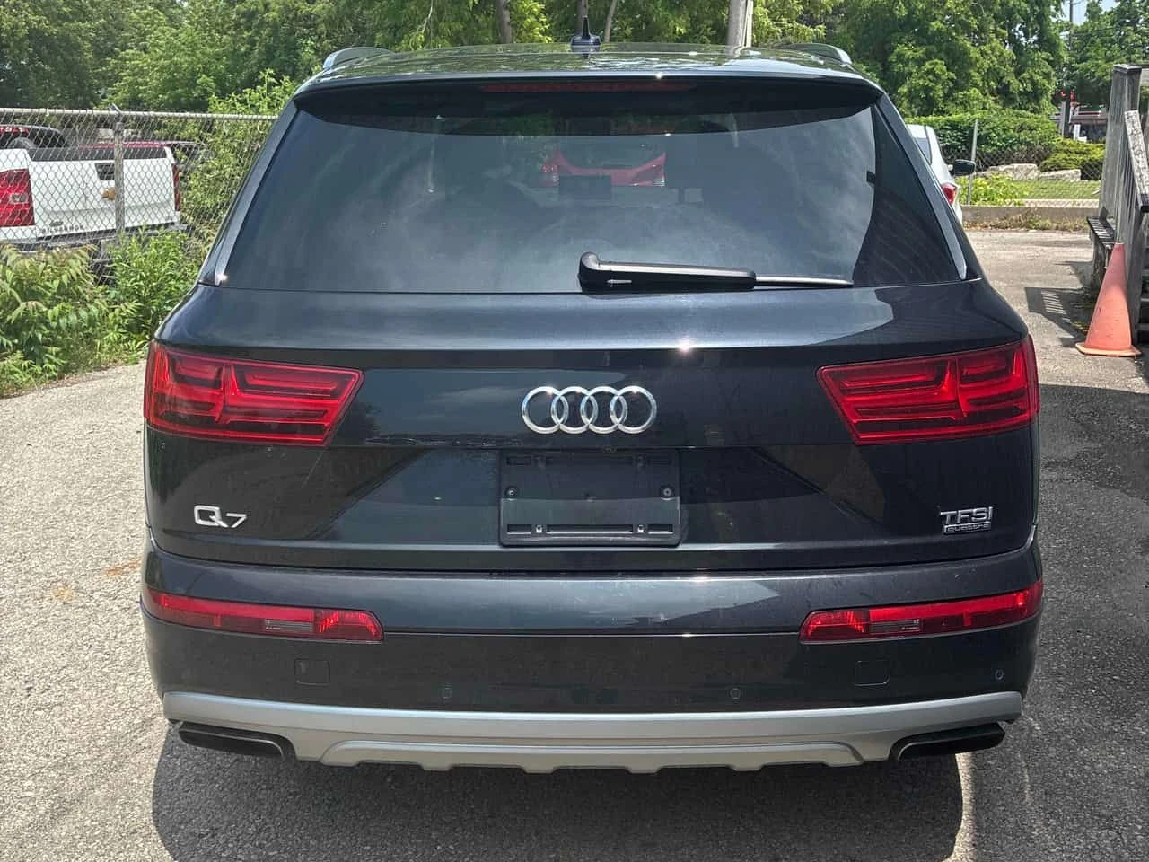 Audi Q7 * 3.0T Technik * CARFAX * БЕЗ ПЪРВОНАЧАЛНА ВНОСКА, снимка 4 - Автомобили и джипове - 54891116