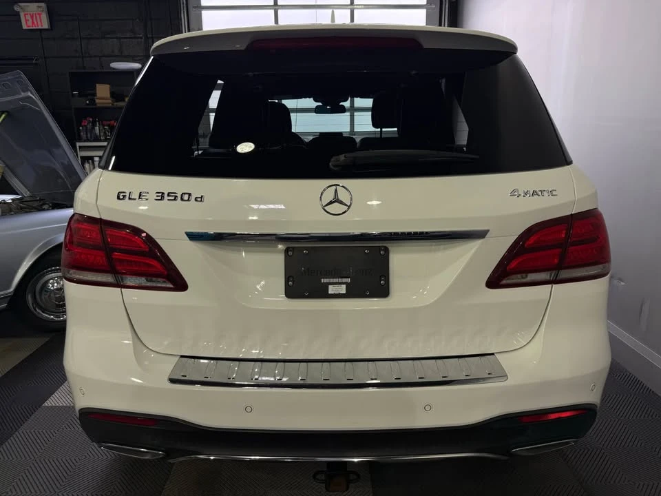 Mercedes-Benz GLE 350 * DIESEL * AMG PACK * 360 CAMERA * ACCIDENT-FREE *, снимка 6 - Автомобили и джипове - 55220386