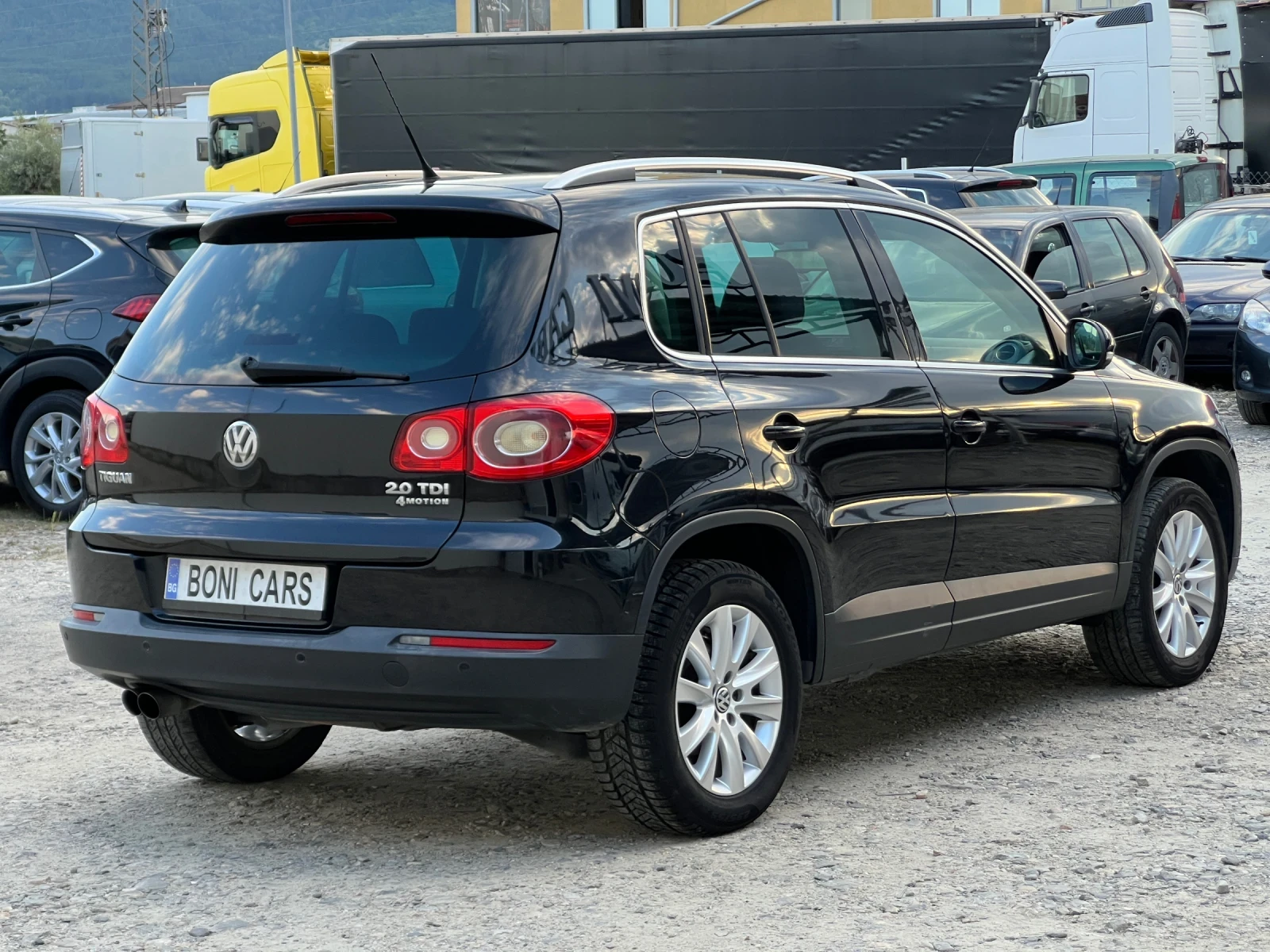 VW Tiguan 2.0TDI-140к.с./4х4/ Автомат/ Панорама/EURO 5, снимка 5 - Автомобили и джипове - 55562375