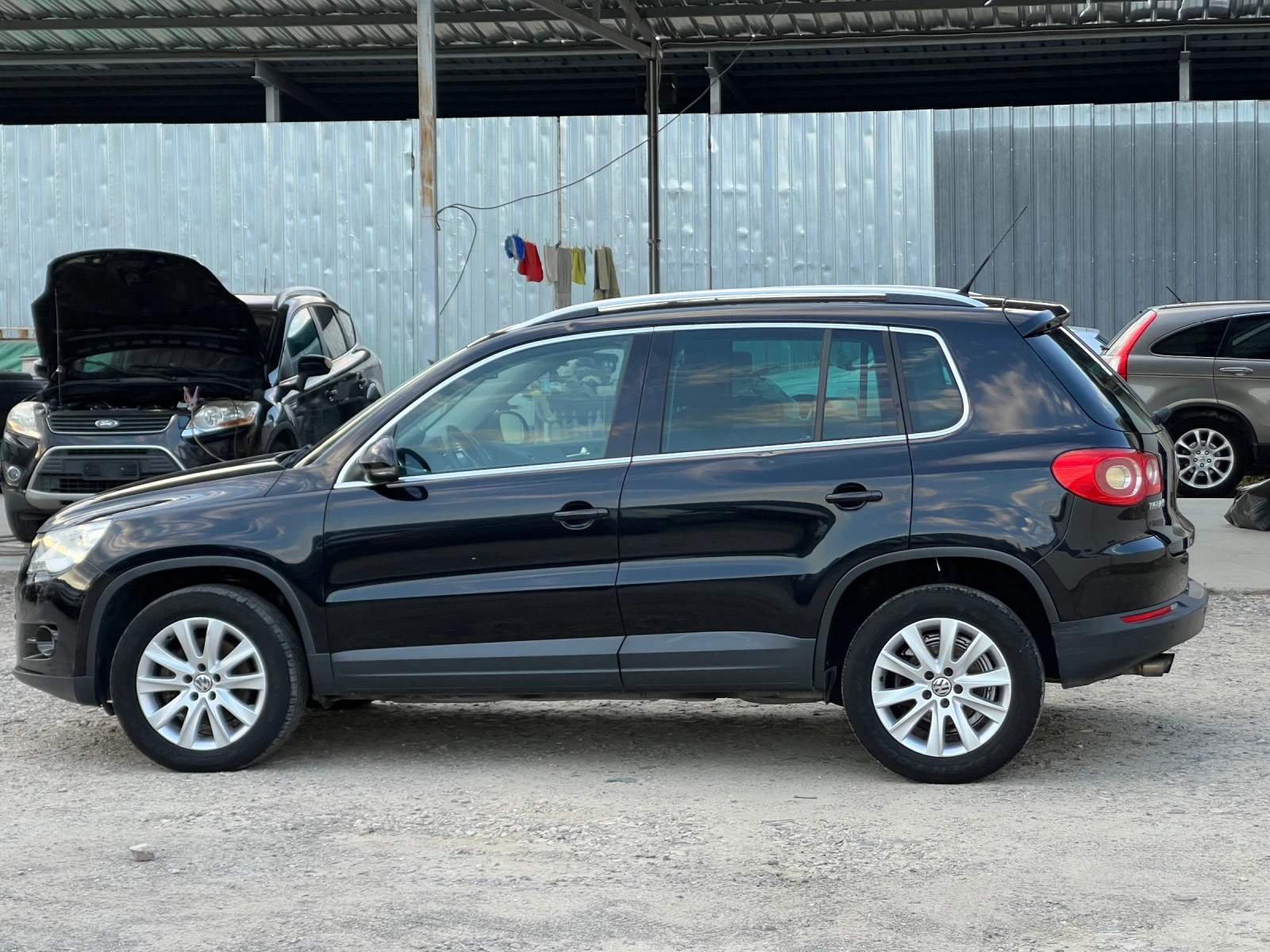 VW Tiguan 2.0TDI-140к.с./4х4/ Автомат/ Панорама/EURO 5, снимка 8 - Автомобили и джипове - 55562375