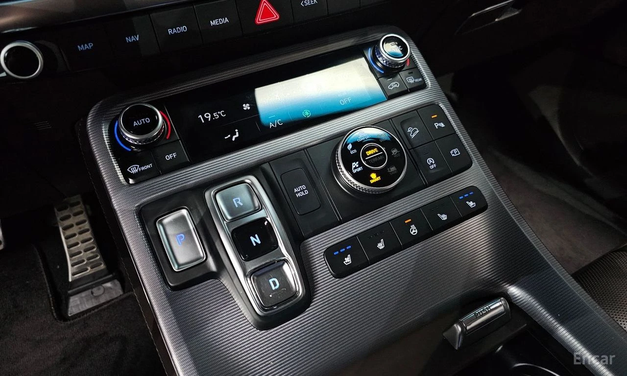 Hyundai Palisade 3.8 Calligraphy 4x4* DISTRONIC* 360* ХЕДЪП* МАСАЖ*, снимка 13 - Автомобили и джипове - 55666347