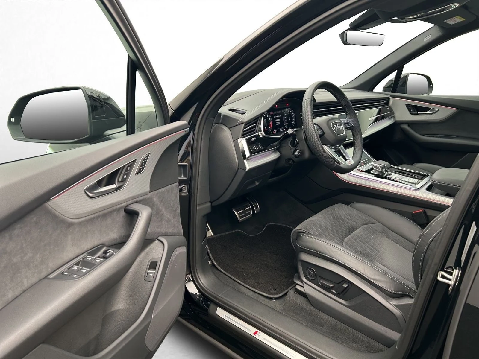 Audi SQ7 BLACK OPTIC+ / MATRIX / HUD / PANO / 7 ������ /  | Mobile.bg � ����������� 7