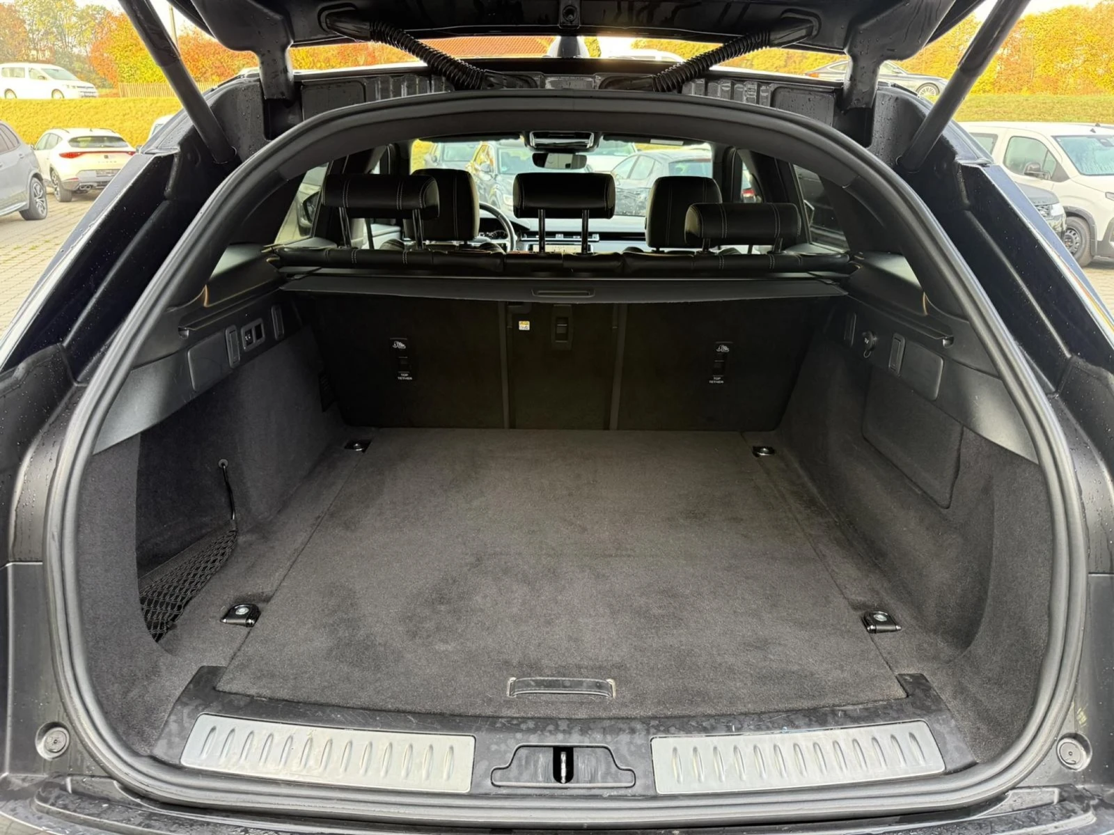 Land Rover Range Rover Velar D300 R-Dynamics AWD, снимка 16 - Автомобили и джипове - 56721347