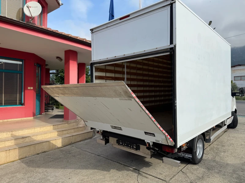 VW Crafter 2.0TDI* Падащ борд* Климатик, снимка 11 - Бусове и автобуси - 51675719