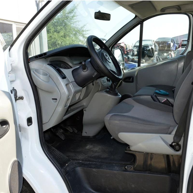 Opel Vivaro 2.0 CDTI, снимка 5 - Бусове и автобуси - 33506055