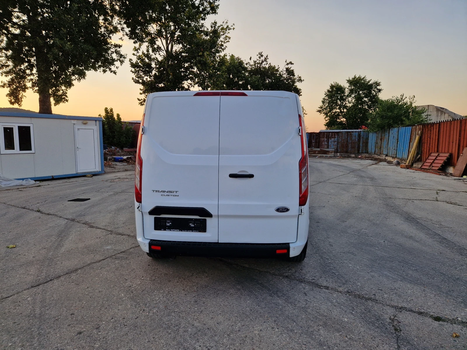 Ford Transit Custom 2.0TDCI.130KS.EURO6.117000, снимка 5 - Бусове и автобуси - 55533145