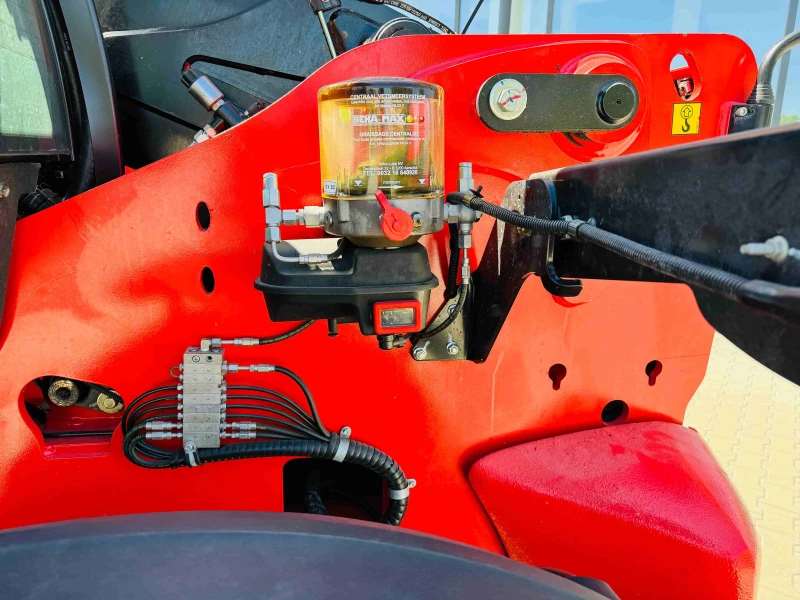 Телескопичен товарач Manitou MLT 840-145 PS+ ELITE, снимка 9 - Селскостопанска техника - 50220468