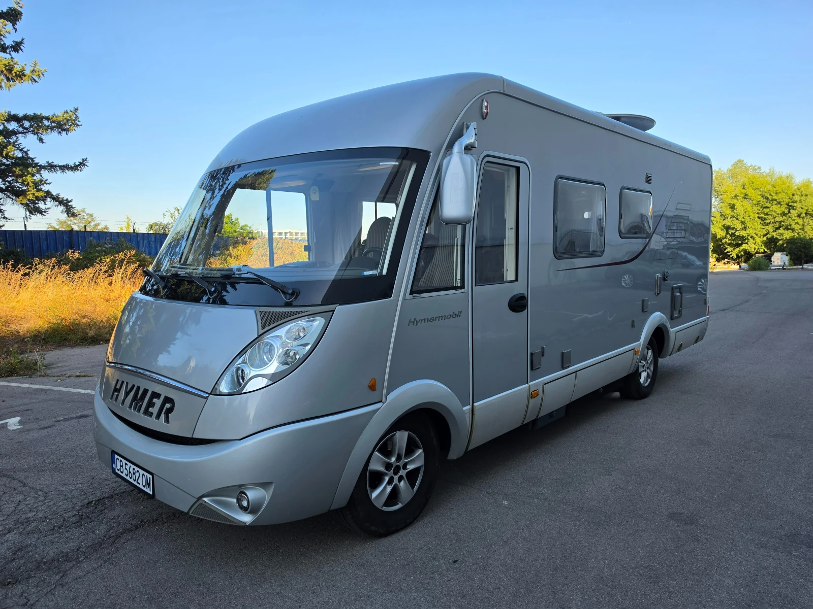 Кемпер HYMER / ERIBA, снимка 2 - Каравани и кемпери - 55987242