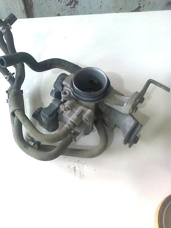 дросел за Тойота Ярис 1.0 vvti