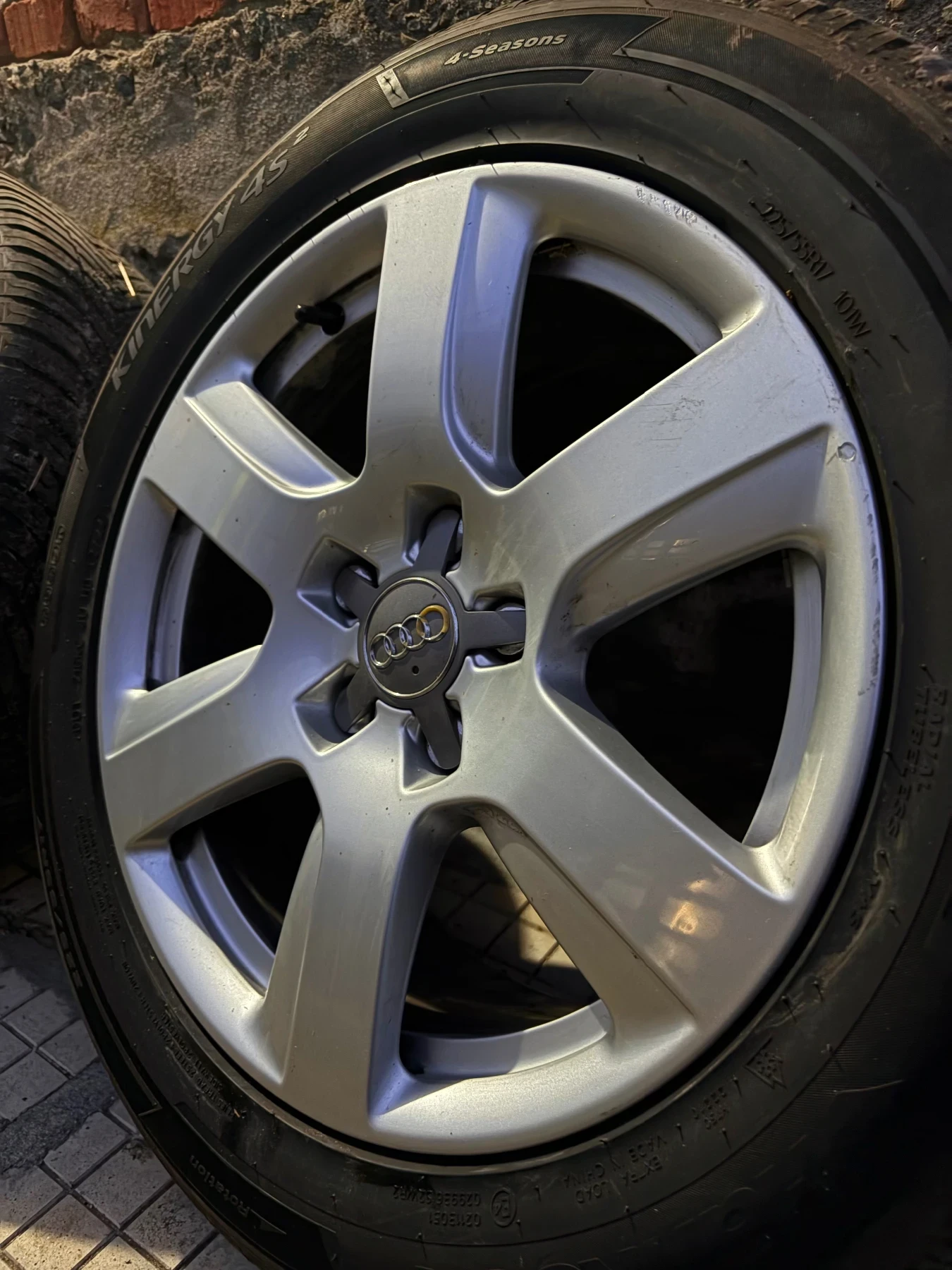    225/55R17 | Mobile.bg   1