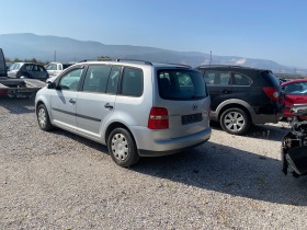 VW Touran 1.6fsi, снимка 4 - Автомобили и джипове - 42698986
