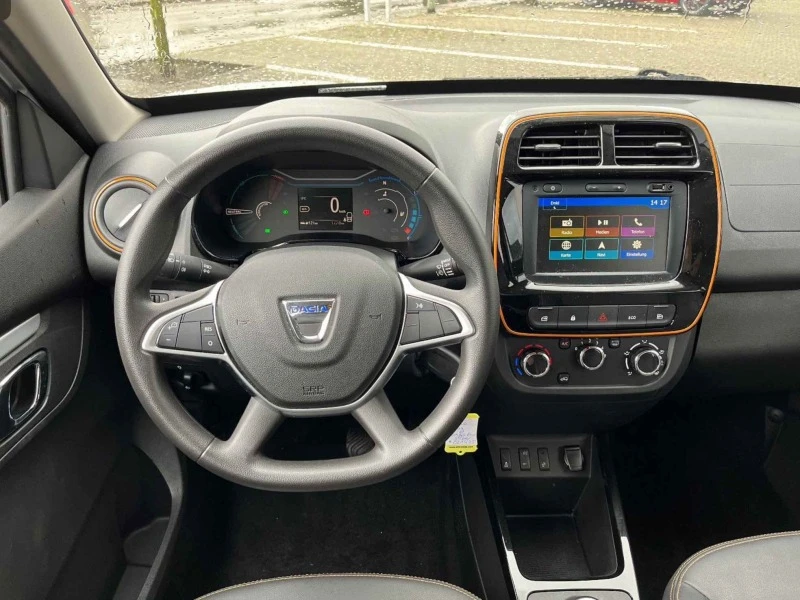 Dacia Spring 2022 Comfort Plus Full Camera Navi Гаранция!!!, снимка 8 - Автомобили и джипове - 46829965