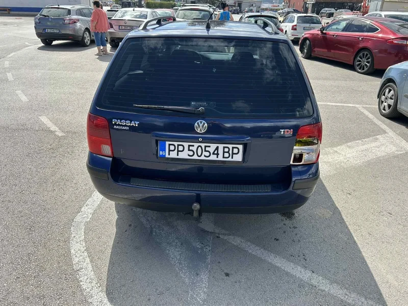 VW Passat, снимка 6 - Автомобили и джипове - 47237029