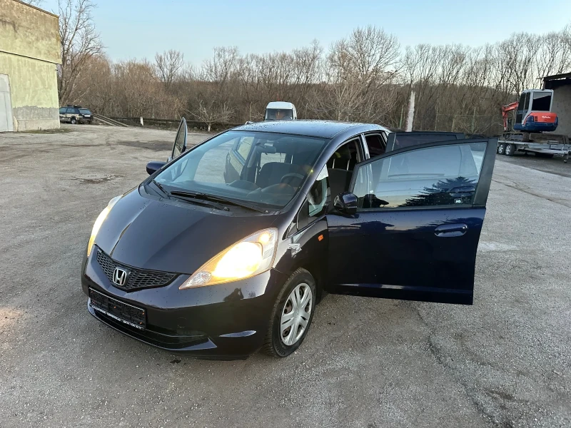 Honda Jazz, снимка 12 - Автомобили и джипове - 48747413