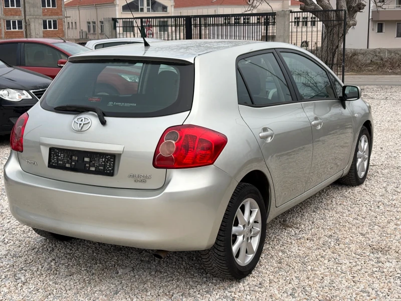 Toyota Auris 4D4 , снимка 6 - Автомобили и джипове - 49338778